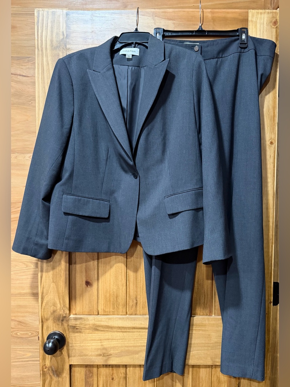 Calvin Klein 2 piece Slate Gray Suit Blazer size 18 W, Trousers 20W EUC